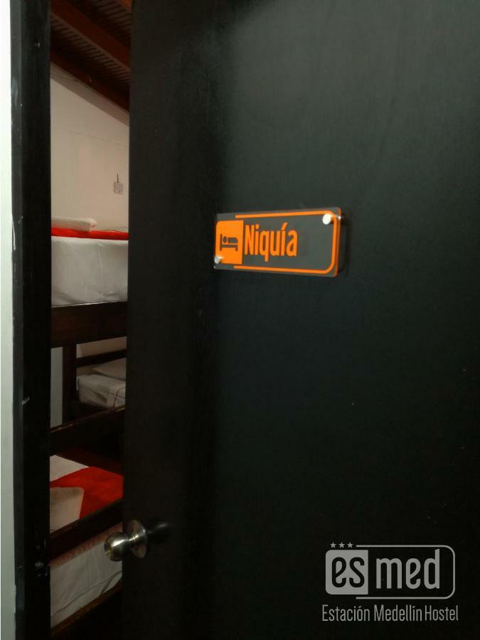 Esmed Hostel Medellín Exterior foto